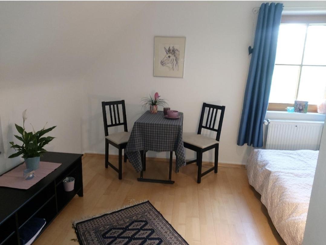 Sometimes Zimmer Gehaichnishof 7Born Maring-Noviand Esterno foto